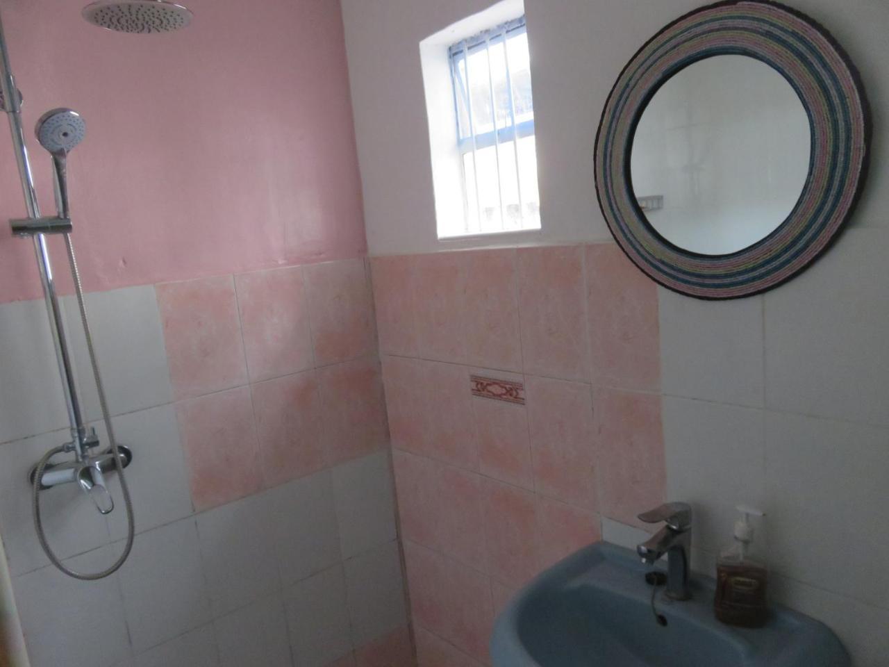 Aloepark Art Hotel نيفاشا المظهر الخارجي الصورة